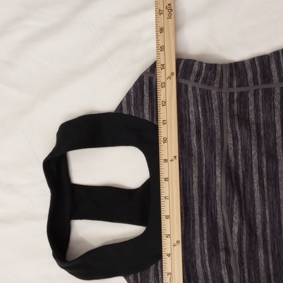 Lululemon Womens Tank Top Sz 8 Scoop Neck Halter Top Workout Athletic Running - Picture 7 of 10